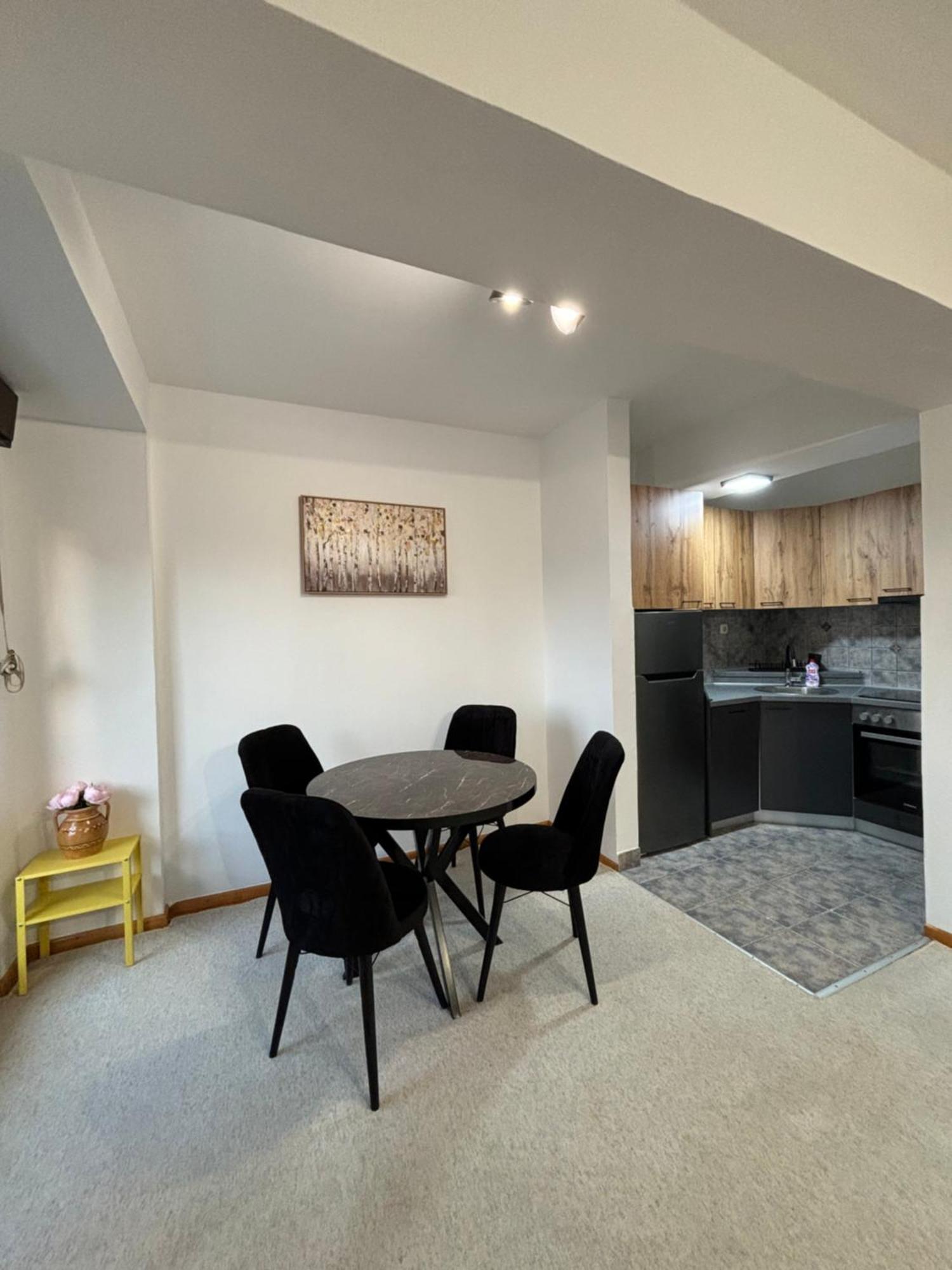 Urban Loft Apartment สโกเปีย ภายนอก รูปภาพ